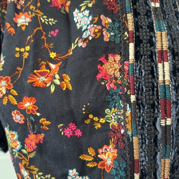 Johnny was workshop Top - Picture 3 of 5